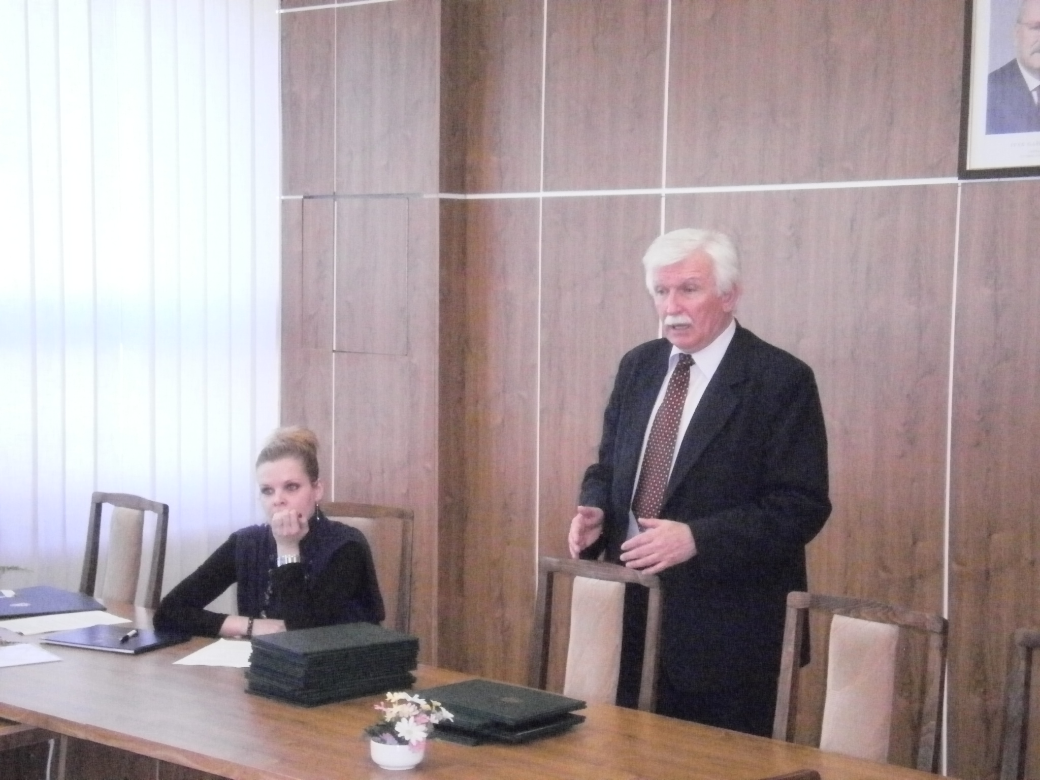 2010 02 09 diplomy PhD príhovor rektora prof. Krajníka.JPG